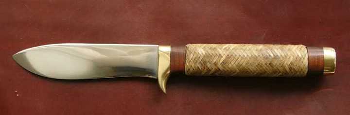 P1150003-1.jpg - Knife with braided handle.